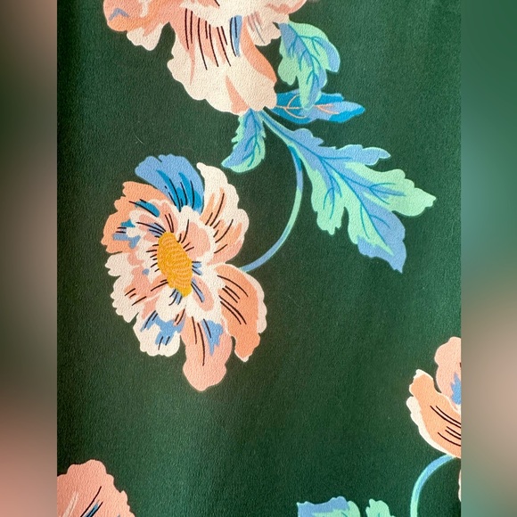 Van Heusen Green Flowered Short Sleeve Blouse, XL - Picture 3 of 5